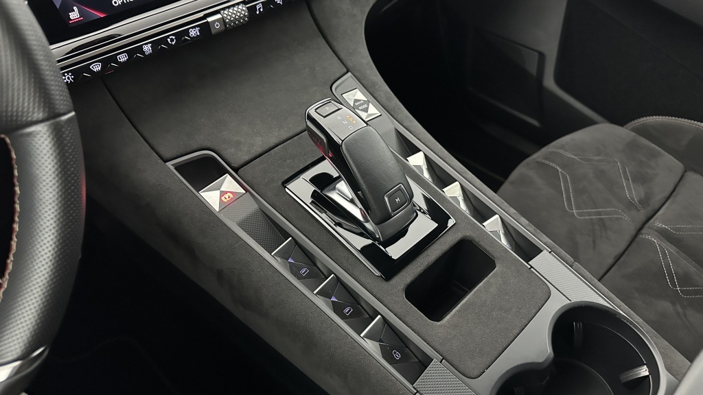 DS DS7 Crossback 1.6 PureTech 180ch Performance Line EAT8 - ref: 8-GLI00015716 - Photo 16