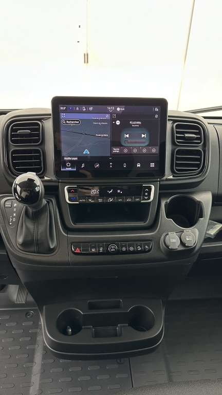 PEUGEOT Boxer II L4H2 3.5 MAXI 2.2 180ch BVA8 - ref: 8-GLI00016357 - Photo 12