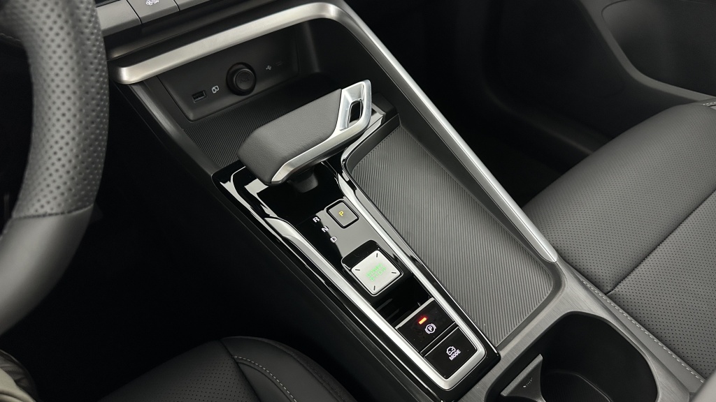 MG ZS 1.5L Hybrid+ 197ch Luxury - ref: 8-GLI00019897 - Photo 17