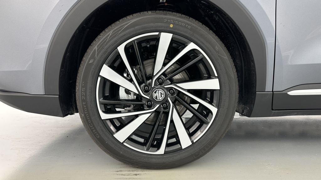 MG ZS 1.5L Hybrid+ 197ch Luxury - ref: 8-GLI00019928 - Photo 12