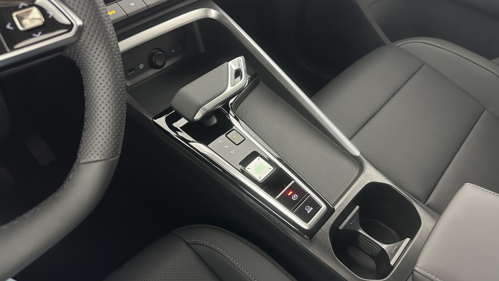 MG ZS 1.5L Hybrid+ 197ch Luxury - ref: 8-GLI00019931 - Photo 17