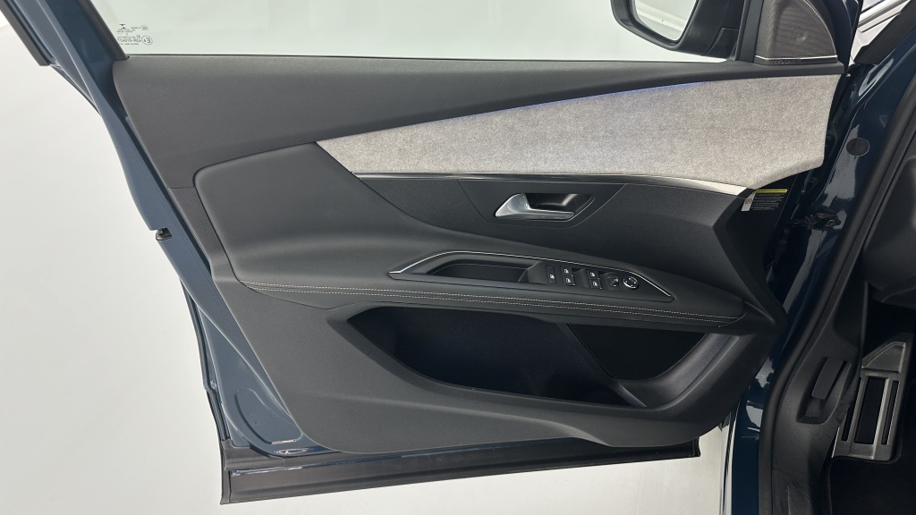 PEUGEOT 3008 III 1.6 PureTech 180ch GT Pack EAT8 - ref: 8-GLI00025507 - Photo 13