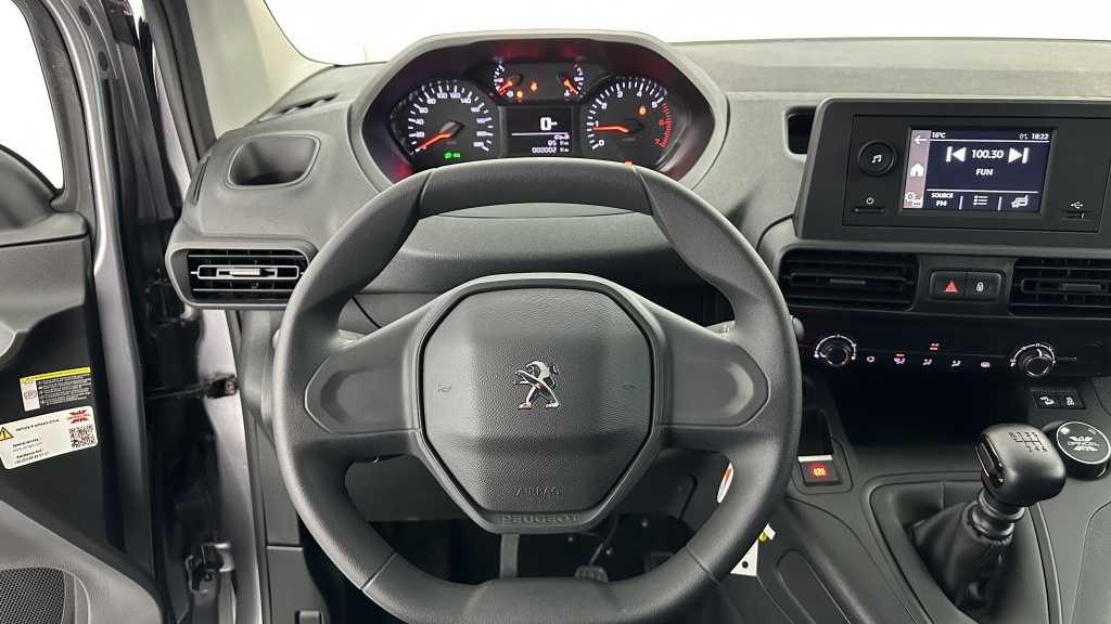 DANGEL PARTNER M 650 1.5 BlueHDi 130ch 4WD by DANGEL - ref: 8-GLI00025556 - Photo 12