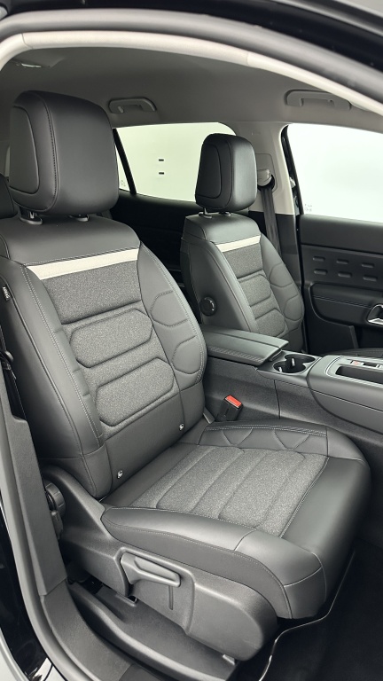 CITROEN C5 Aircross 1.2 Hybride 145ch Max e-DCS6 - ref: 8-GLI00025562 - Photo 17