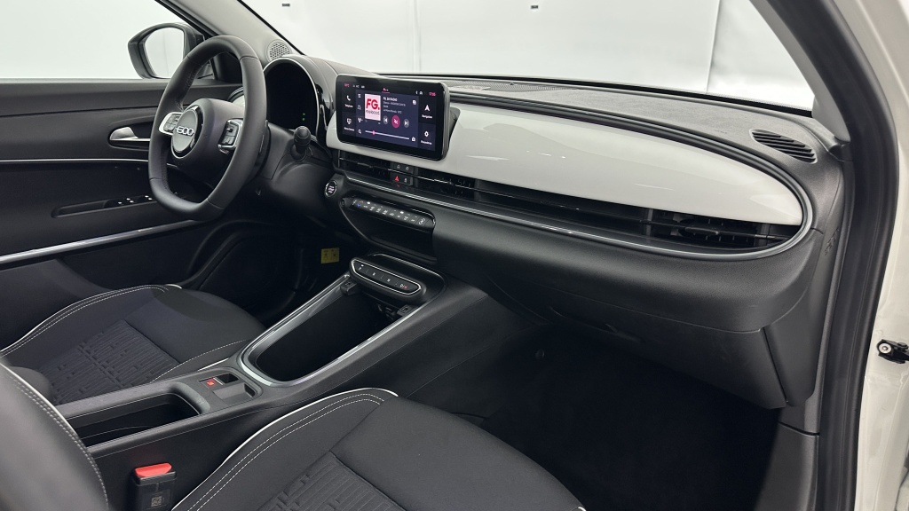 FIAT 600 1.2 Hybrid Turbo 145ch Pop eDCT6 - ref: 8-GLI00026495 - Photo 8