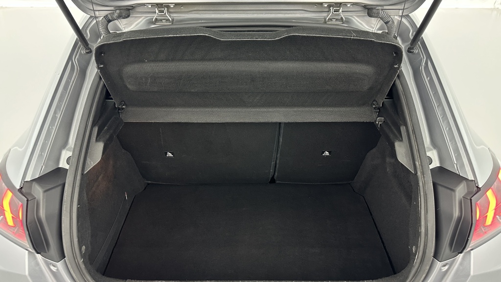 PEUGEOT 208 II 1.2 PureTech 100ch Allure - ref: 8-GLI00027064 - Photo 10