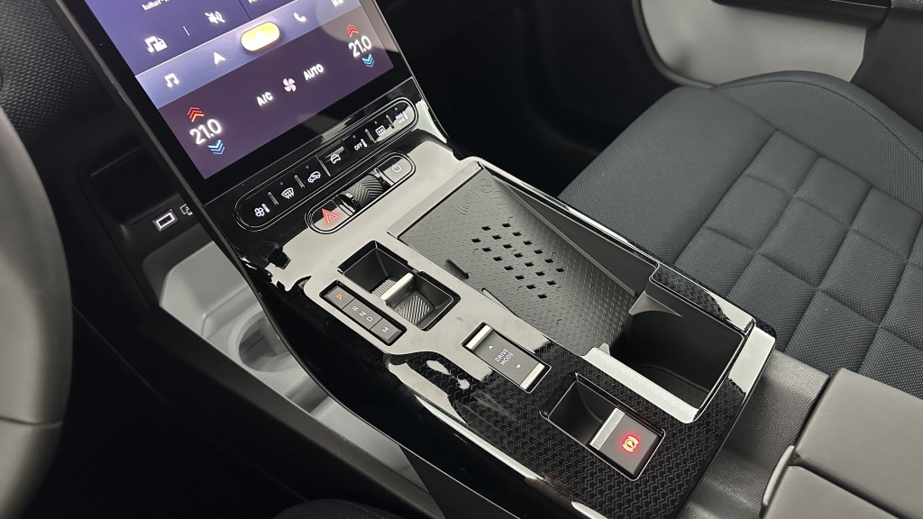 CITROEN C5 Aircross 1.2 Hybride 145ch Plus e-DCS6 - ref: 8-GLI00027921 - Photo 17