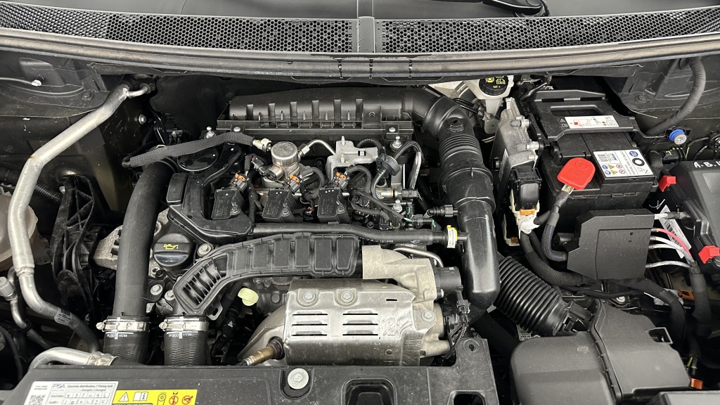 PEUGEOT 3008 II 1.2 PureTech 130ch Active EAT8 - ref: 8-GLI00031451 - Photo 11