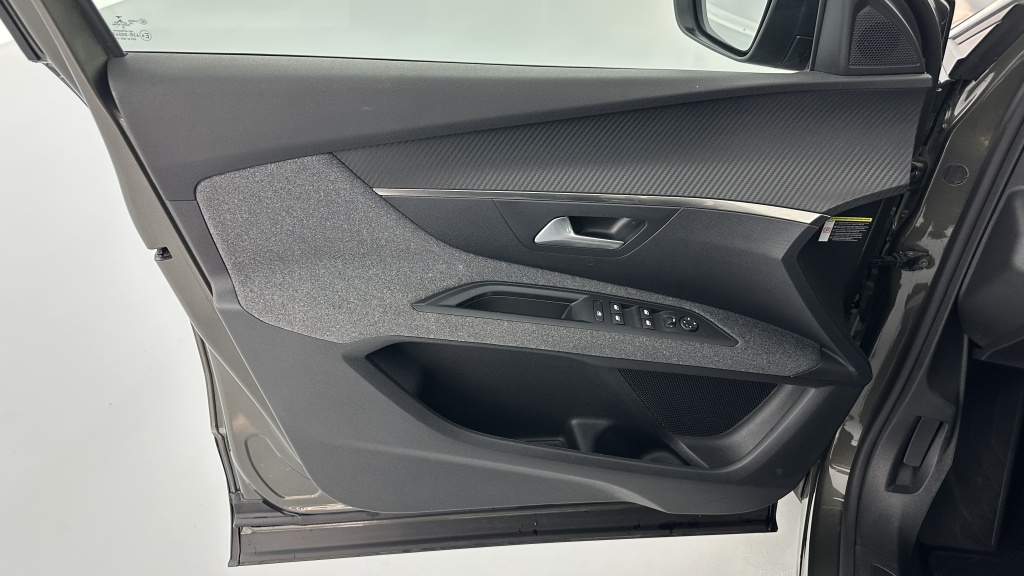 PEUGEOT 3008 II 1.2 PureTech 130ch Active EAT8 - ref: 8-GLI00031451 - Photo 13