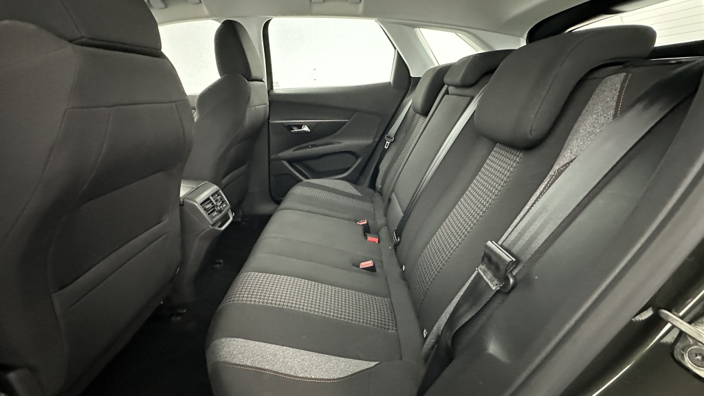PEUGEOT 3008 II 1.2 PureTech 130ch Active EAT8 - ref: 8-GLI00031451 - Photo 9