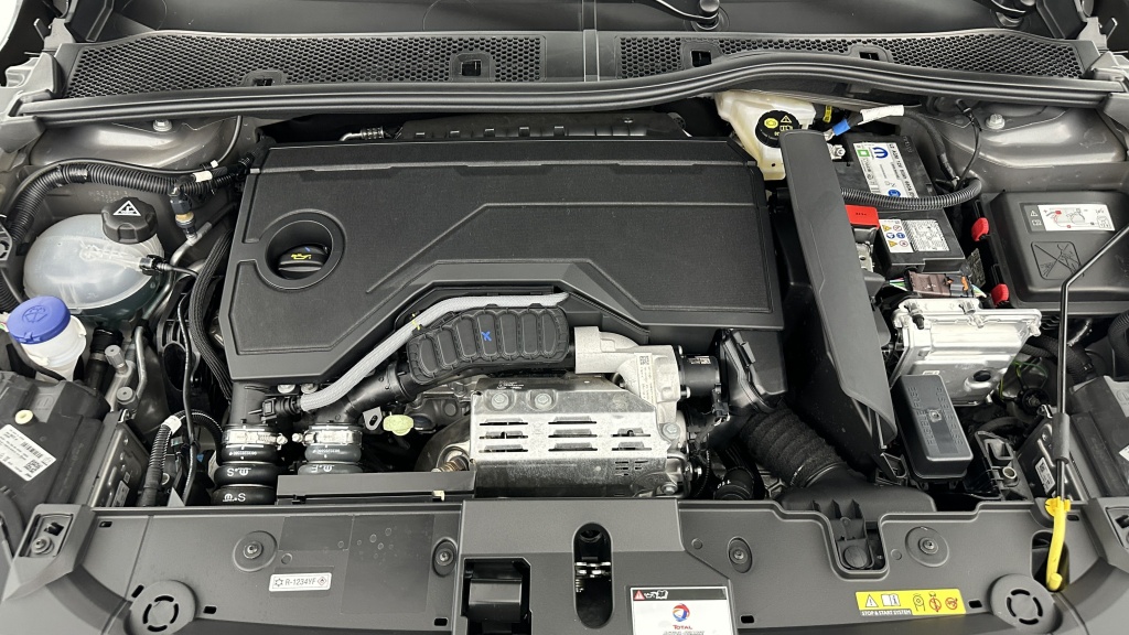 PEUGEOT 208  II 1.2 Hybrid 100ch GT e-DCS6 - ref: 8-GLI00031956 - Photo 11