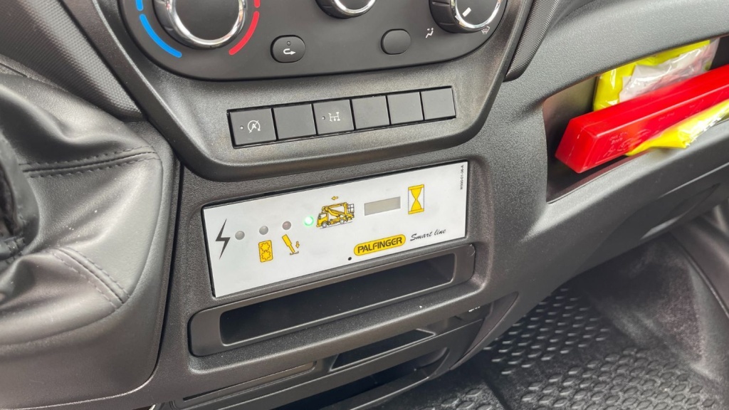 IVECO Daily 35S14H 3750 2.3 136ch Nacelle Smart P170 TXE E - ref: 8-GLI00238670 - Photo 11