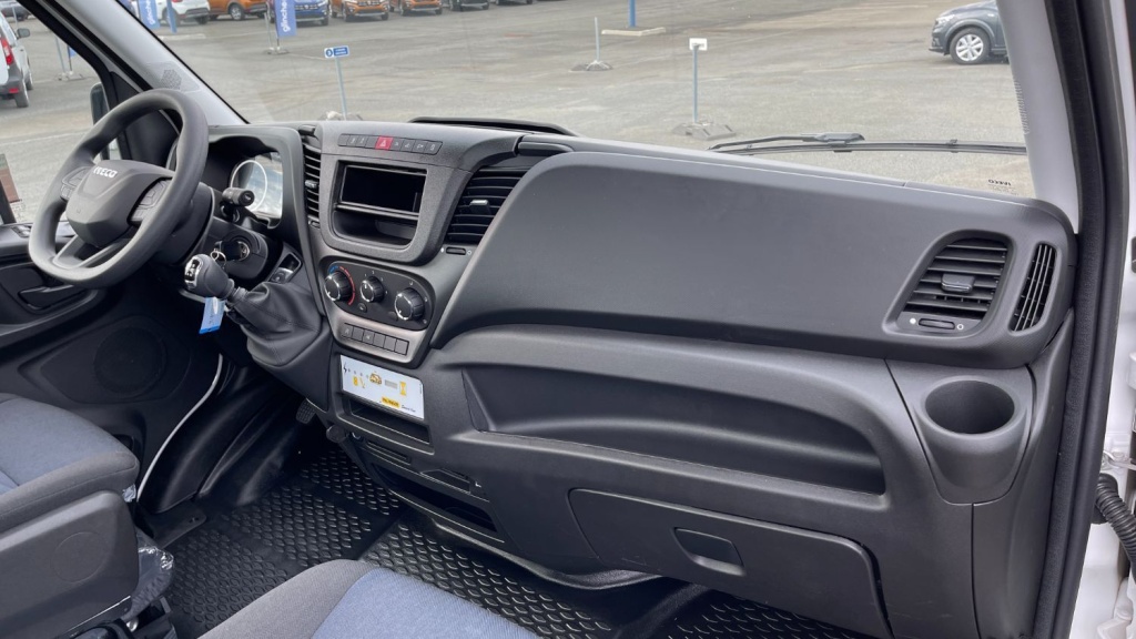 IVECO Daily 35S14H 3450 2.3 136ch Nacelle Palfinger P200A-R - ref: 8-GLI00238671 - Photo 7