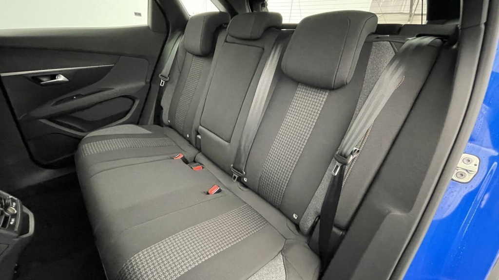 PEUGEOT 3008 III 1.2 PureTech 130ch Active Pack EAT8 - ref: 8-GLI00244468 - Photo 9