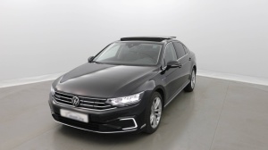 VOLKSWAGEN Passat en vente à marchand - ref: 5-1355958